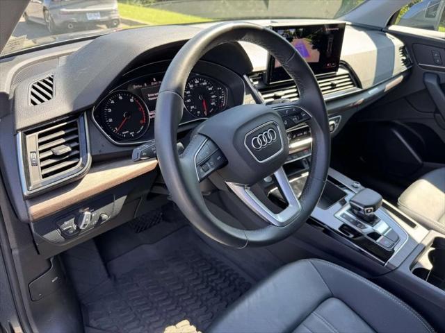 2023 Audi Q5 Premium 45 TFSI S line quattro 2023 Audi Q5 Premium 45 TFSI S line quattro