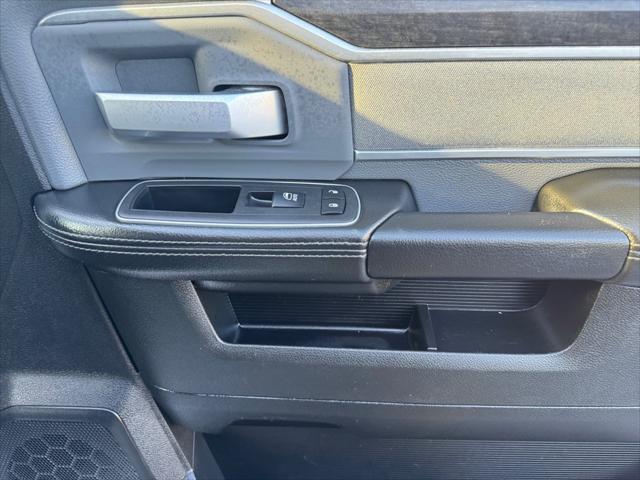2023 Ram 3500 Big Horn Crew Cab 4x4 8' Box