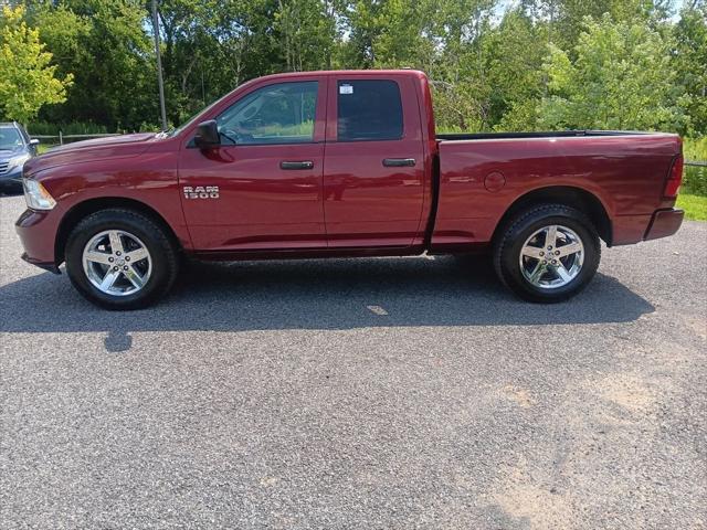 2017 Ram 1500 Express Quad Cab 4x4 6'4" Box