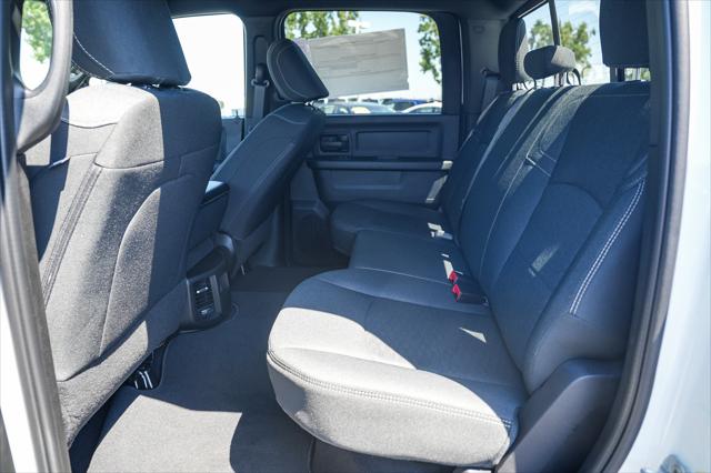 2026 Ram 2500 Black Express Crew Cab 4x4 8 Box