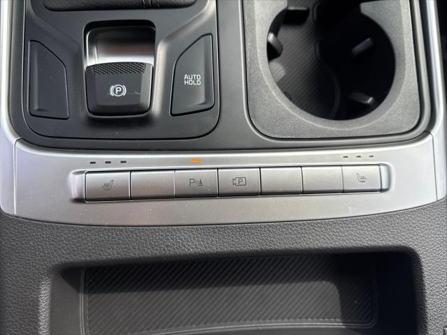 2027 Kia Carnival LXS