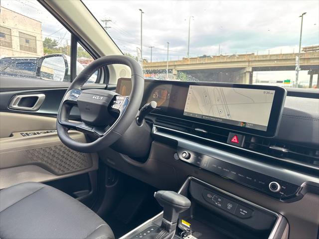 2027 Kia Carnival LXS