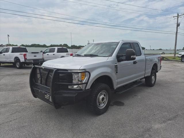 2017 Ford F-250 XL Pickup 4D 6 3/4 ft for sale in Brookline, MO