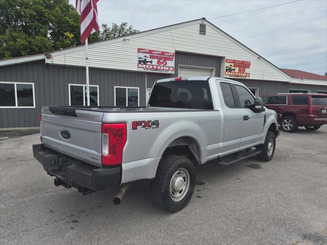 2017 Ford F-250 XL Pickup 4D 6 3/4 ft
