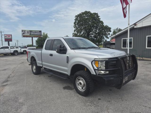2017 Ford F-250 XL Pickup 4D 6 3/4 ft