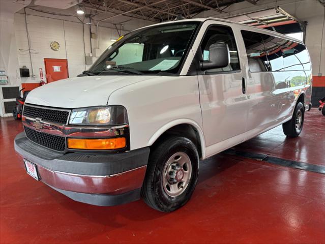 2017 Chevrolet Express LT