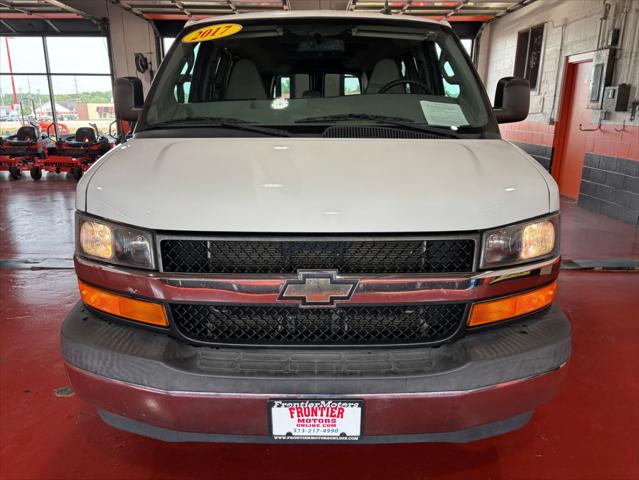 2017 Chevrolet Express LT