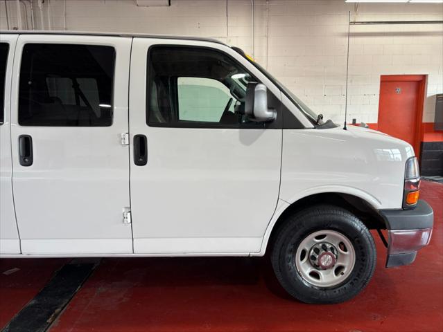 2017 Chevrolet Express LT