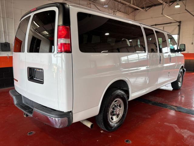 2017 Chevrolet Express LT
