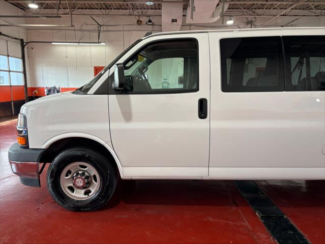 2017 Chevrolet Express LT
