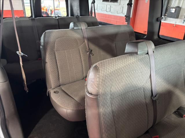 2017 Chevrolet Express LT