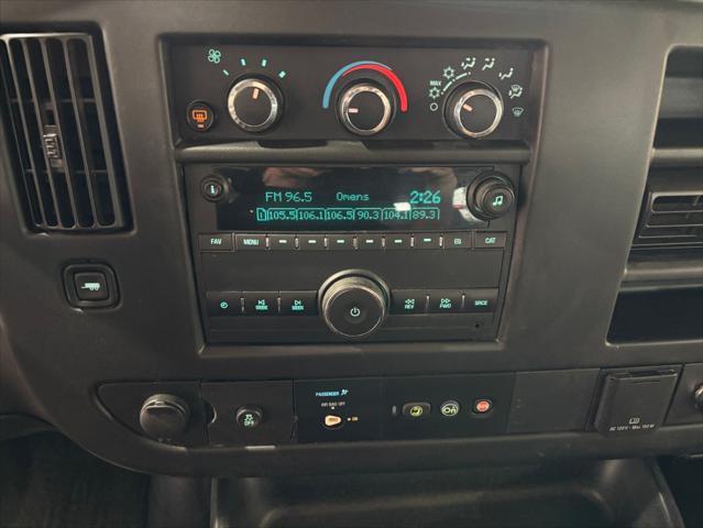 2017 Chevrolet Express LT