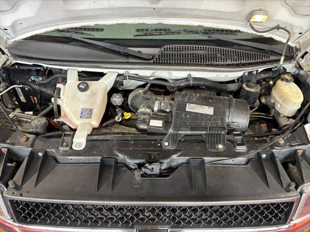 2017 Chevrolet Express LT