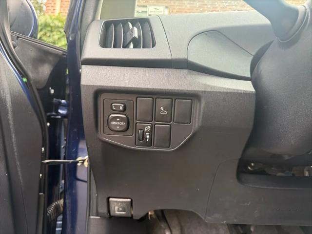 2013 Toyota Prius Unknown