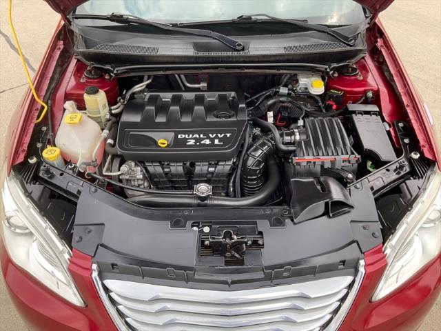 2011 Chrysler 200 Touring