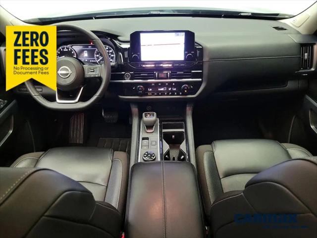 2024 Nissan Pathfinder SL 4WD for sale in Kenosha, WI