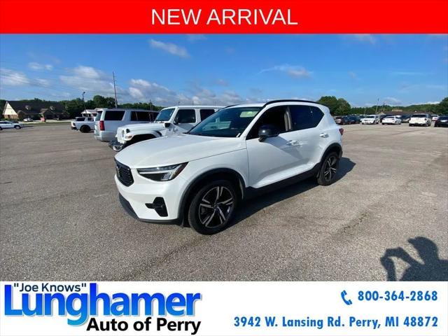 2023 Volvo XC40 B5 Plus Dark Theme for sale in Owosso, MI