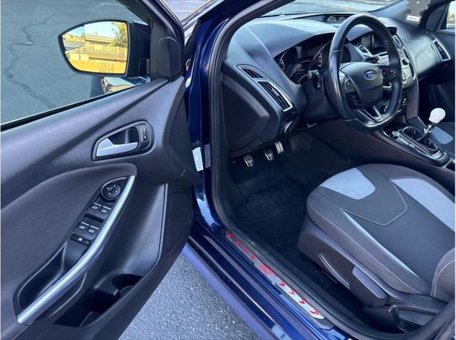 2017 Ford Focus ST Hatchback 4D