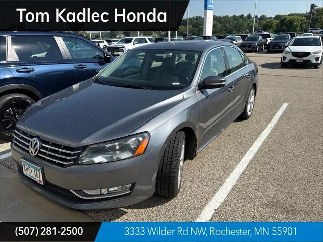 2013 Volkswagen Passat 3.6L V6 SE for sale in Rochester, MN