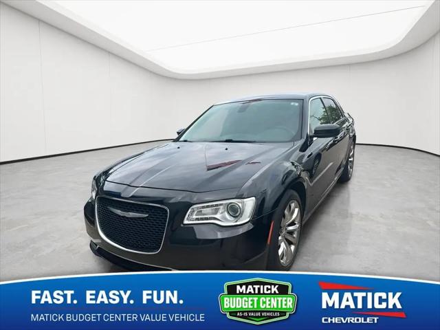 2016 Chrysler 300 Limited for sale in Redford, MI