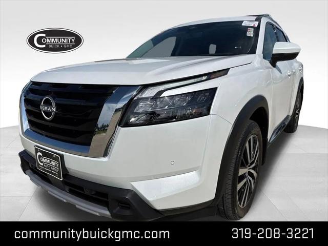 2025 Nissan Pathfinder Platinum 4WD for sale in Waterloo, IA