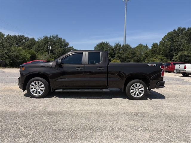 2020 Chevrolet Silverado 1500 4WD Double Cab Standard Bed Custom