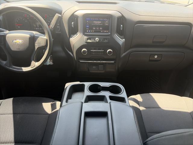 2020 Chevrolet Silverado 1500 4WD Double Cab Standard Bed Custom