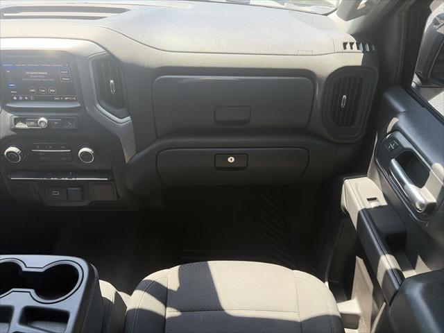 2020 Chevrolet Silverado 1500 4WD Double Cab Standard Bed Custom