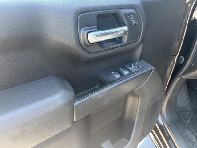 2020 Chevrolet Silverado 1500 4WD Double Cab Standard Bed Custom