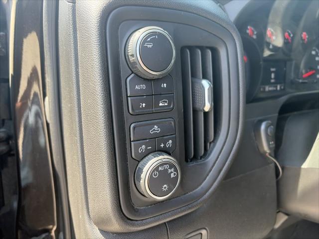 2020 Chevrolet Silverado 1500 4WD Double Cab Standard Bed Custom