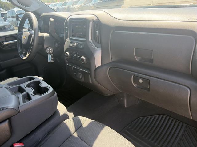 2020 Chevrolet Silverado 1500 4WD Double Cab Standard Bed Custom