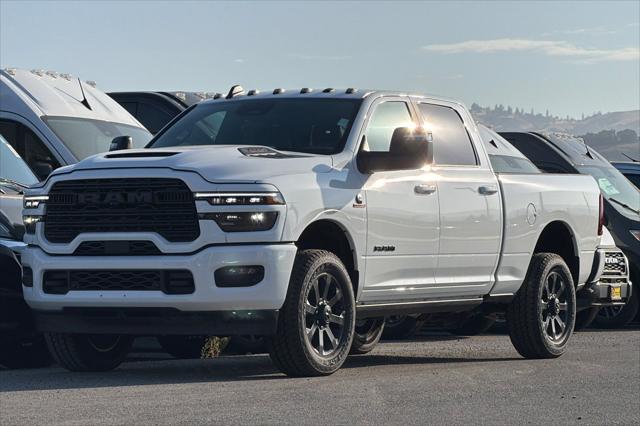 2026 Ram 3500 Laramie Crew Cab 4x4 64 Box