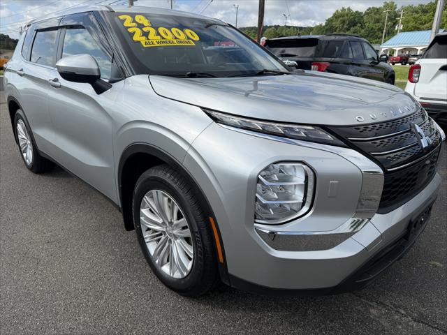 2024 Mitsubishi Outlander ES 2.5 S-AWC