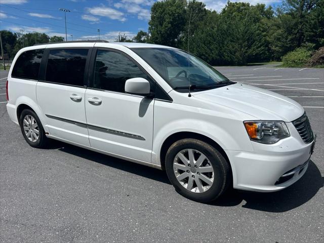 2014 Chrysler Town and Country Touring