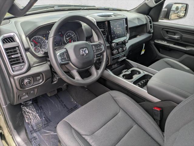 2026 RAM 1500 RAM 1500 EXPRESS CREW CAB 4X4 57 BOX