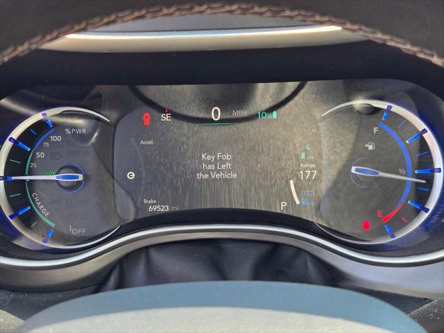 2024 Chrysler Pacifica Hybrid Select