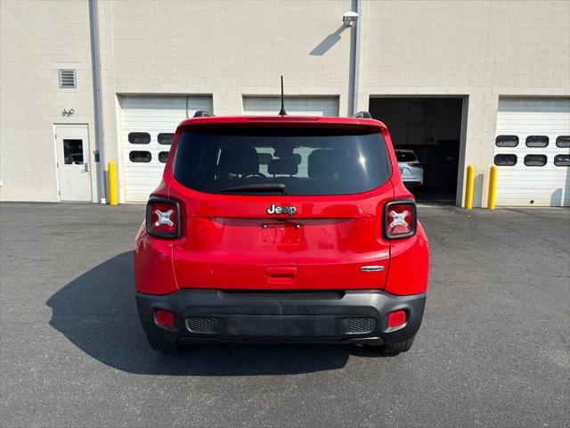 2018 Jeep Renegade Latitude FWD 2018 Jeep Renegade Latitude FWD