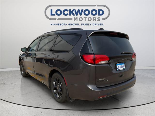 2019 Chrysler Pacifica Touring L Plus