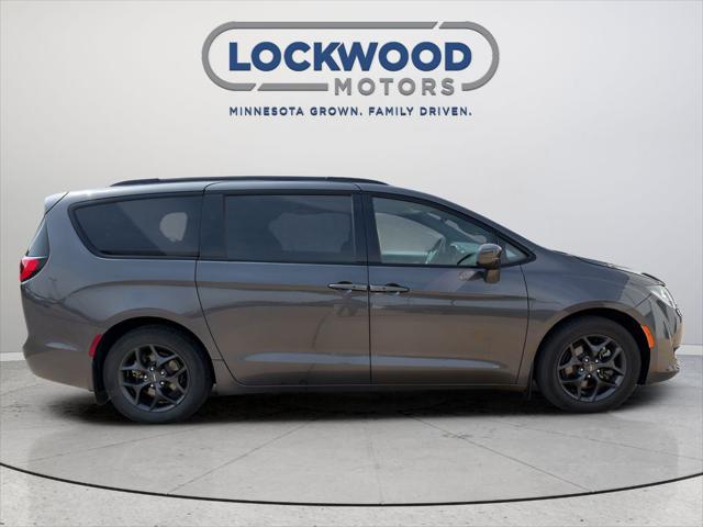 2019 Chrysler Pacifica Touring L Plus