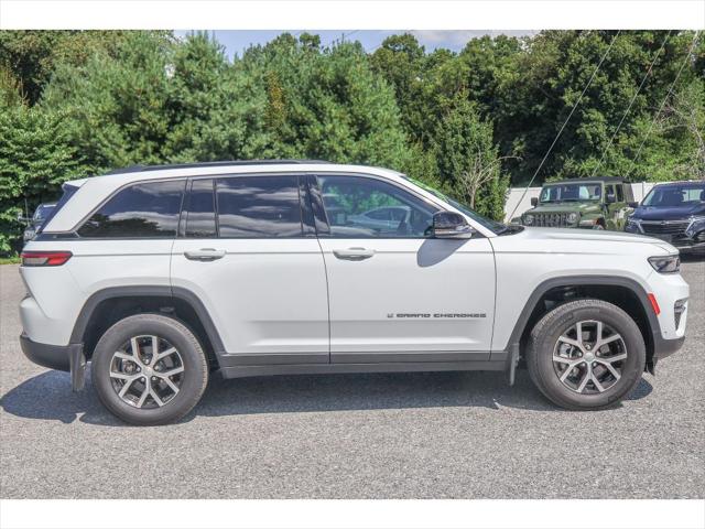 2025 Jeep Grand Cherokee Limited 4x4 2025 Jeep Grand Cherokee Limited 4x4