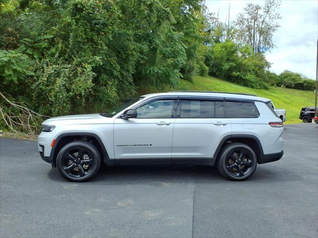 2023 Jeep Grand Cherokee L Altitude 4x4 2023 Jeep Grand Cherokee L Altitude 4x4