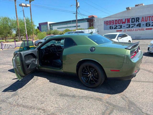 2018 Dodge Challenger SXT Plus