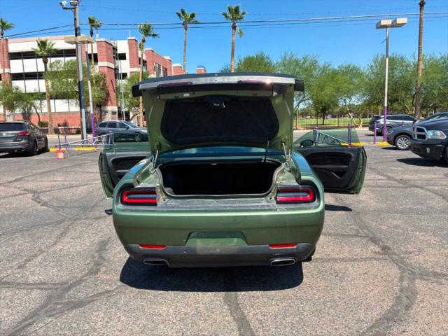 2018 Dodge Challenger SXT Plus