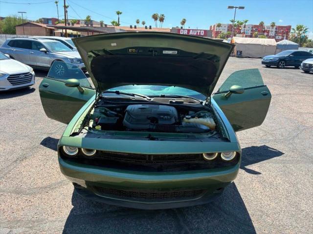 2018 Dodge Challenger SXT Plus