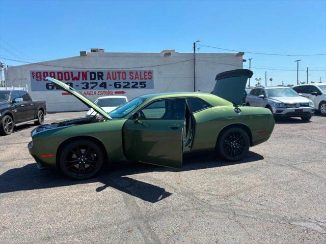 2018 Dodge Challenger SXT Plus