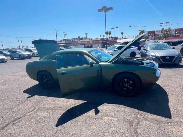 2018 Dodge Challenger SXT Plus