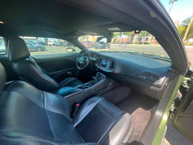 2018 Dodge Challenger SXT Plus