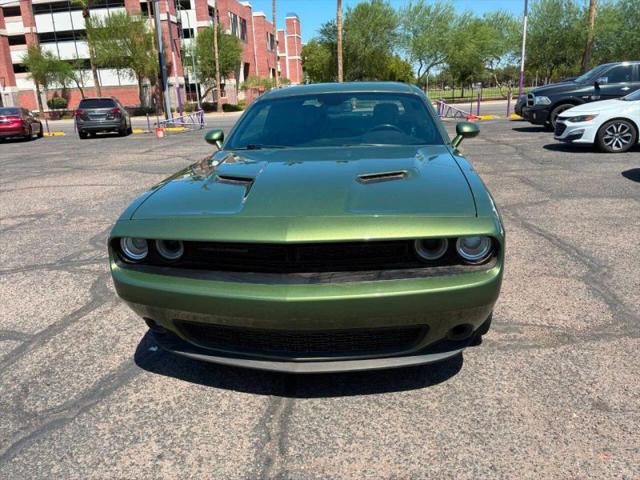 2018 Dodge Challenger SXT Plus