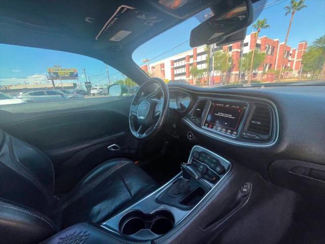 2018 Dodge Challenger SXT Plus