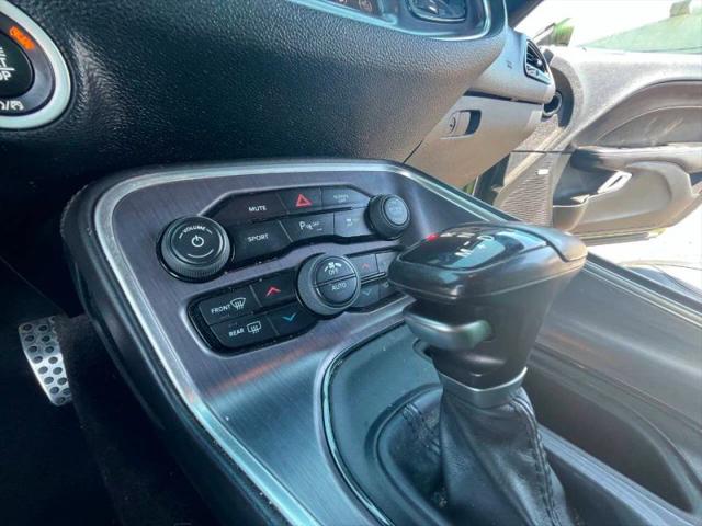 2018 Dodge Challenger SXT Plus
